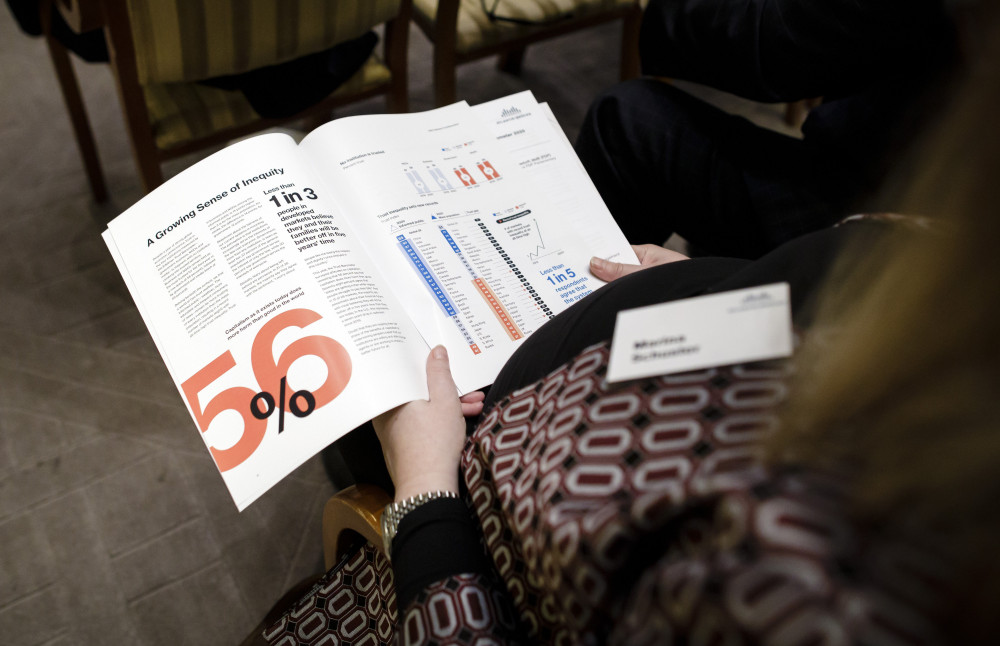 Präsentation des Edelman Trust Barometers 2020.