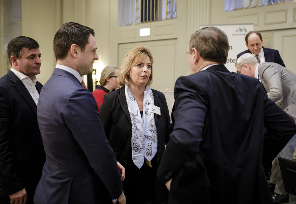 Präsentation des Edelman Trust Barometers 2020.