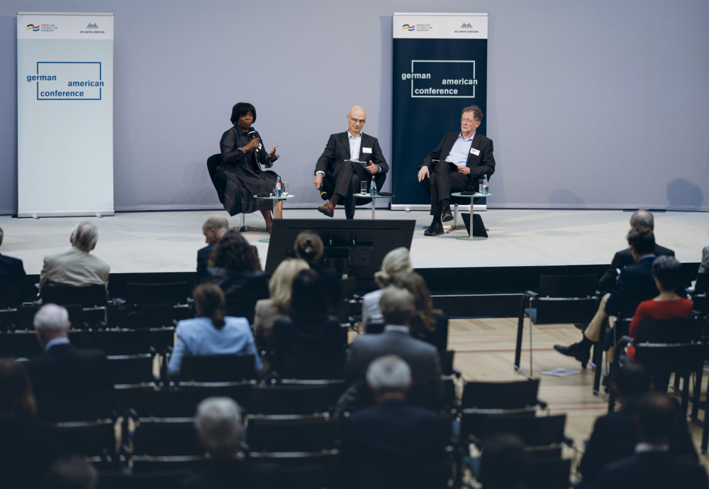 Deutsch-Amerikanische Konferenz in Berlin