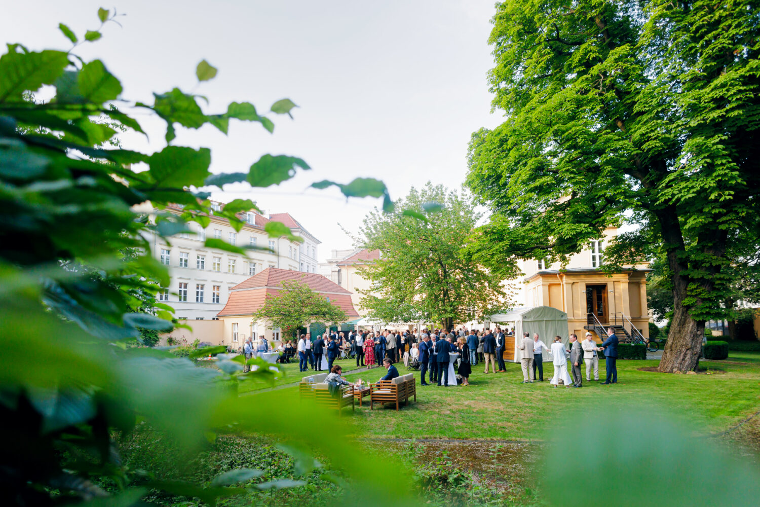 Sommerfest im Garten des Magnus-Hauses
