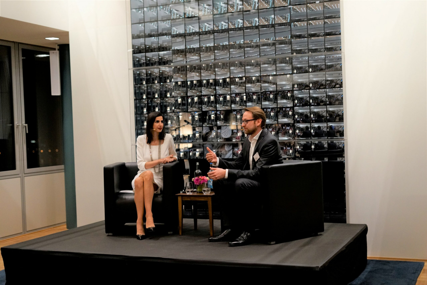 Anahita Thoms und Thomas Saueressig (von links) bei der Veranstaltung "Digital Supply Chains as a Transatlantic Opportunity" am 8. November 2021.