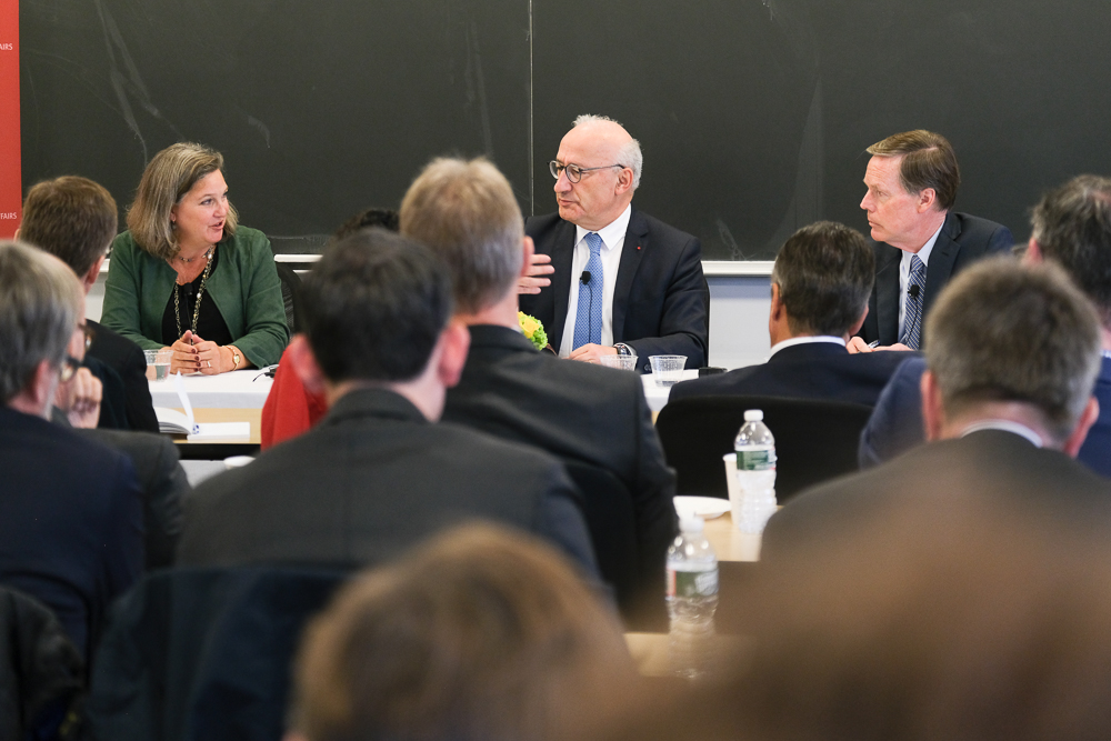 Podiumsdiskussion mit Victorial Nuland, Botschafter Philippe Étienne und Nicholas Burns