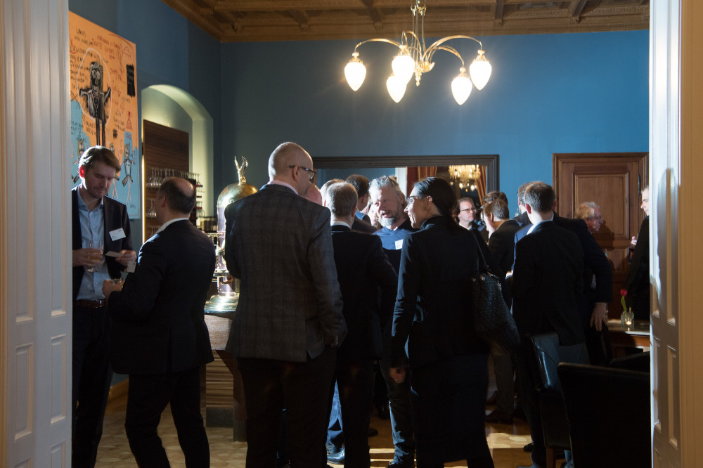 Empfang nach der Diskussion mit Staatsminister Martin Dulig und Prof. Dr. Michael Hüther im Club International in Leipzig
