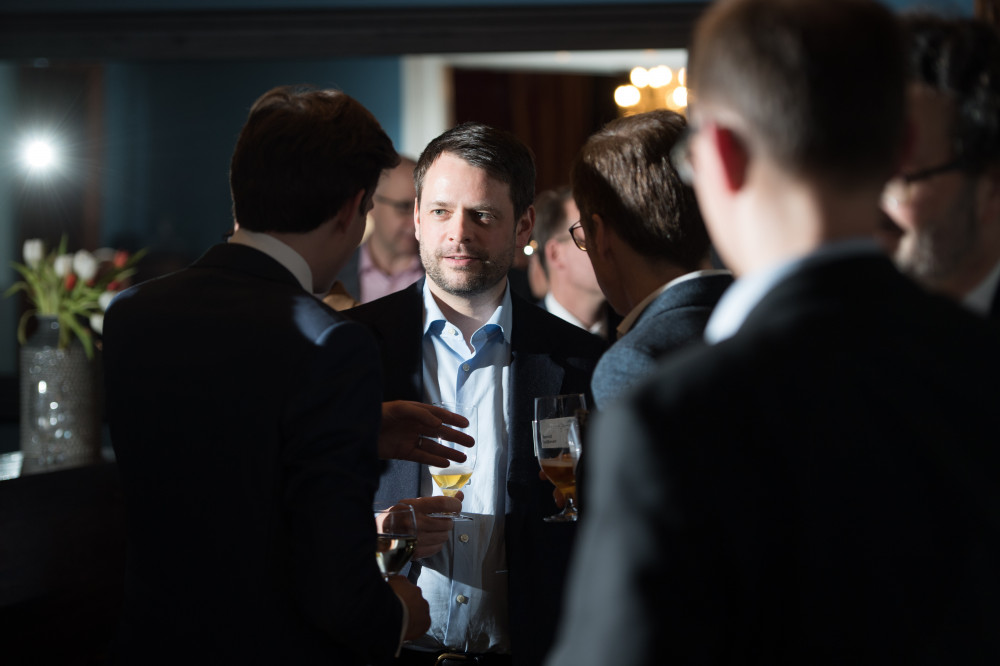 Empfang nach der Diskussion mit Staatsminister Martin Dulig und Prof. Dr. Michael Hüther im Club International in Leipzig