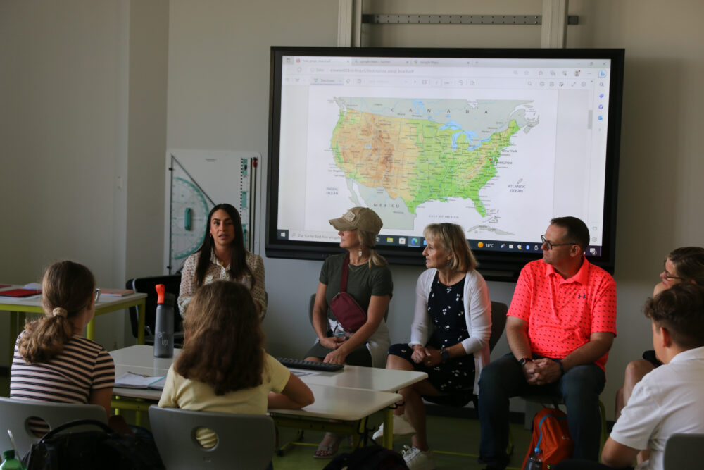 Discussing with students at Oberschule Wiederitzsch