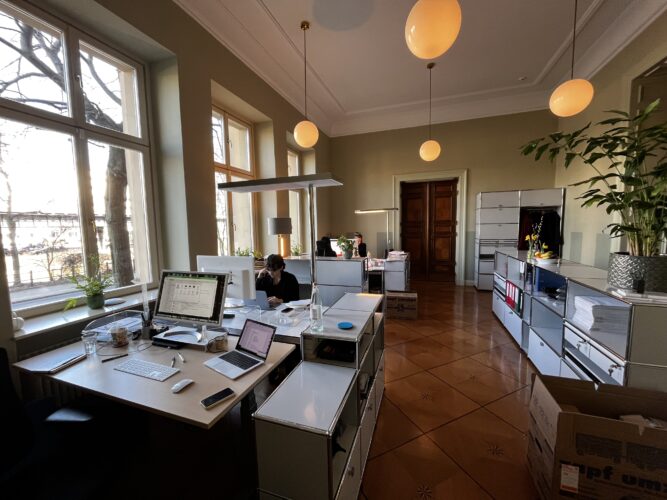 Büro 4