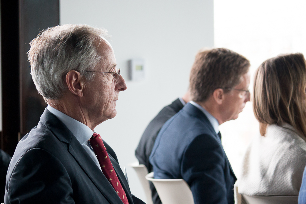 Dr. Joachim von Falkenshausen bei einer Diskussion über Innovation in Charlotte, North Carolina