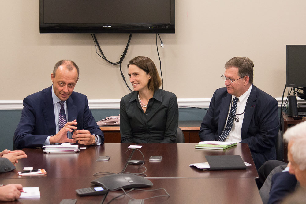 Diskussion mit Fiona Hill, Deputy Assistant to the President and Senior Director, European and Eurasian Affairs, and Senior Director, National Security Council, sowie Richard Hooker, Institute for National Strategic Studies