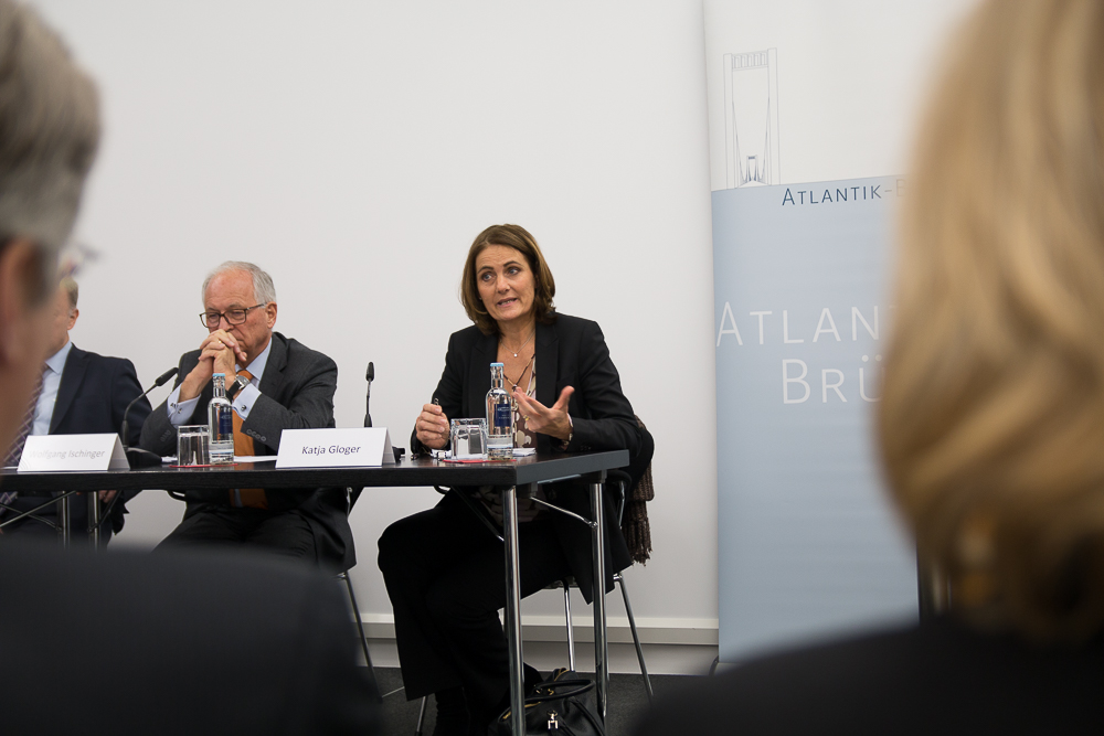 Podiumsdiskussion mit Andrew Weiss, Dr. Andrey Kortunov, und Botschafter Wolfgang Ischinger