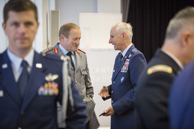 Atlantik Brücke Treffen mit dem EUCOM, Berlin, 20.11.2015, Copyright Raum11/Jan Zappner