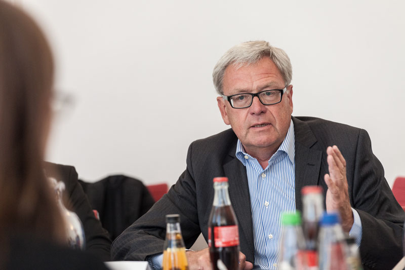 "Das Weißbuch 2016 zur Sicherheitspolitik und Zukunft der Bundeswehr" Roundtable Diskussion mit Staatssekretärin Dr. Katrin Suder Bundesministerium der Verteidigung,  Atlantik Brücke, Mitte Am Kupfergraben, DEU, Allemagne, Germany, Deutschland, Berlin, Fotos © Amélie Losier/Raum 11