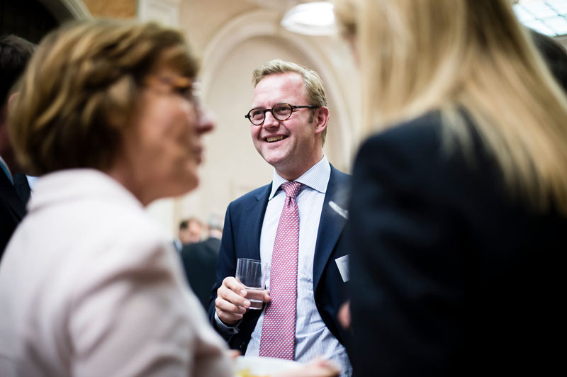 Veranstaltung der Atlantik-Brücke in der KfW-Repräsentanz am Gendarmenmarkt mit dem Thema: "Die geostrategischen Implikationen von (Energie-)Unabhängigkeit."Als Gast und Redner: Bundesminister Sigmar GabrielCopyright: raum11/Gregor Fischer, 06.10.2014