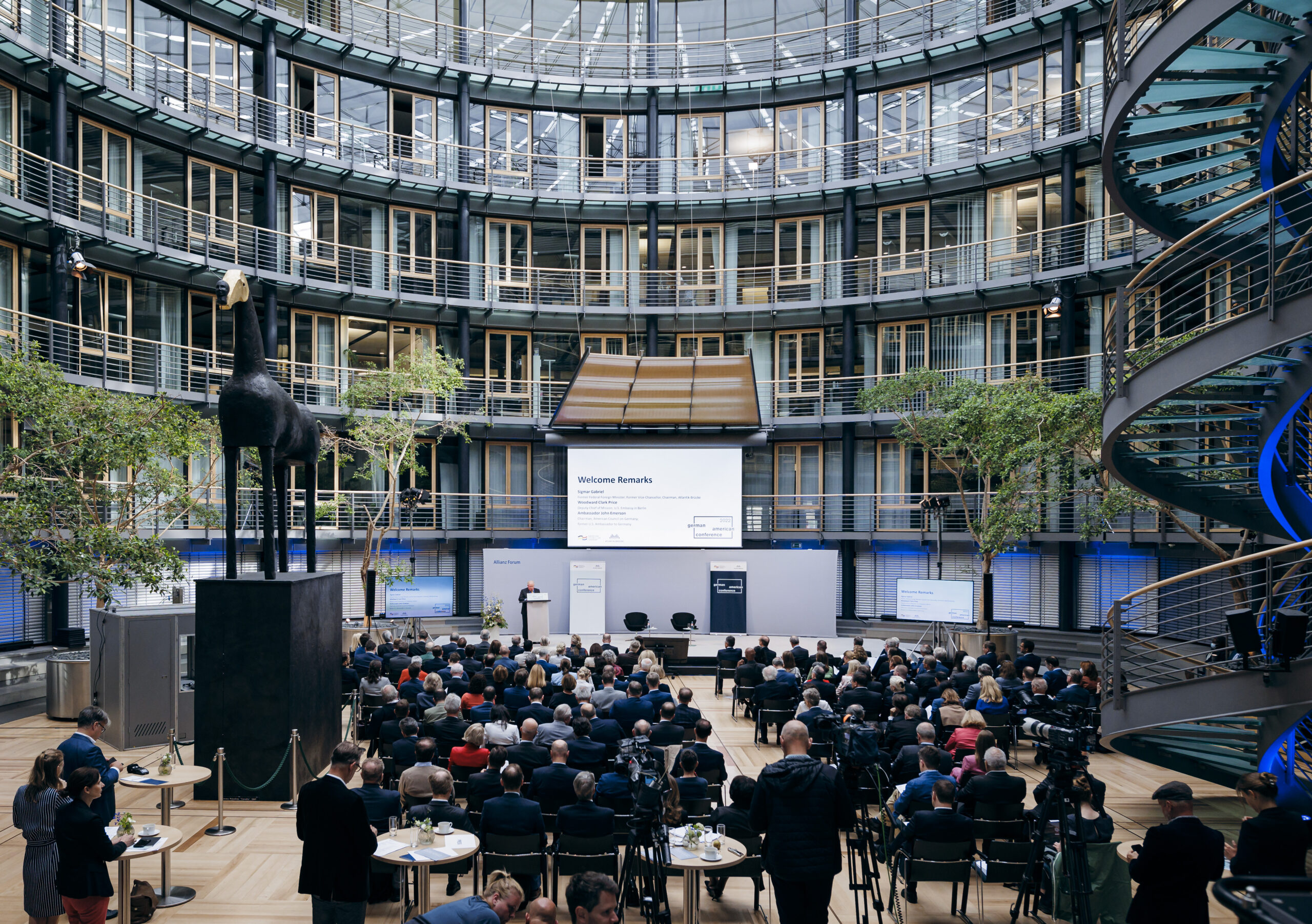 Deutsch-Amerikanische Konferenz in Berlin
