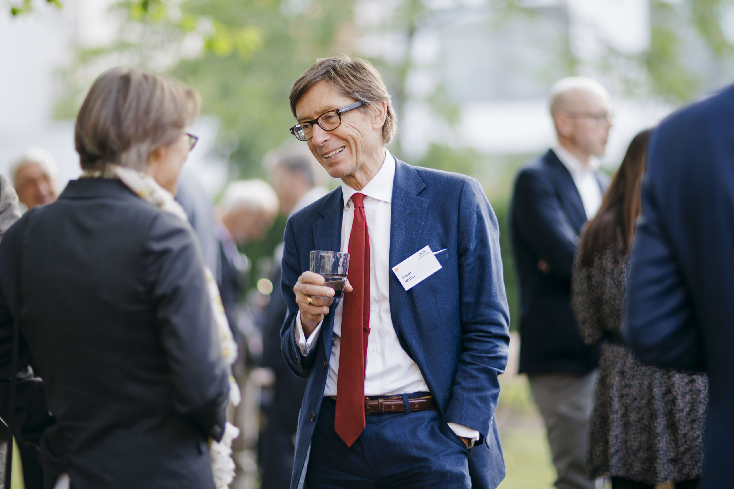 Mitgliederversammlung und Gartenfest der Atlantik-Brücke