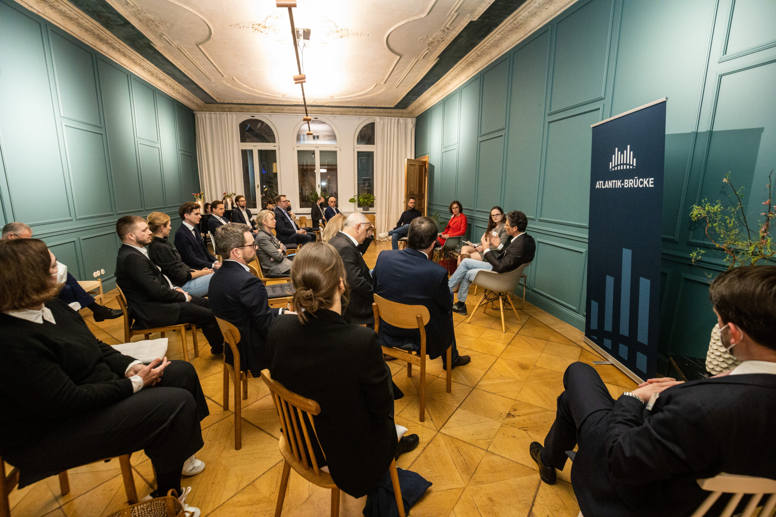 Transatlantic Tech Dialogues zur Zukunft der transatlantischen KI-Politik