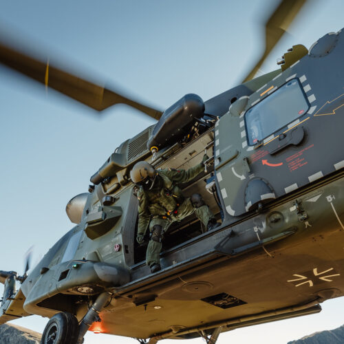 Glaubhafte Abschreckung nach jahrzehntelanger  Ablehnung militärischen Handelns