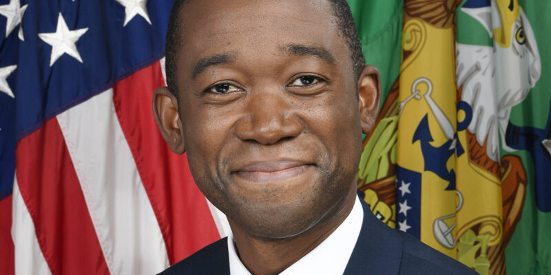 The US and Europe have to further increase pressure on Russia – and China