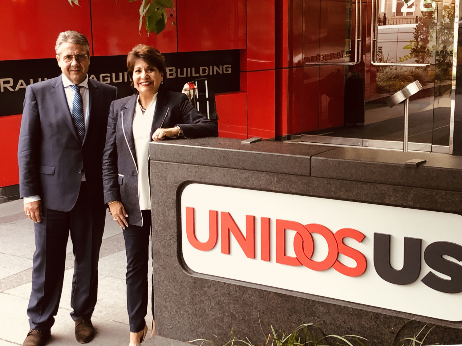 Sigmar Gabriel mit Janet Murguía, Präsidentin und CEO von UnidosUS