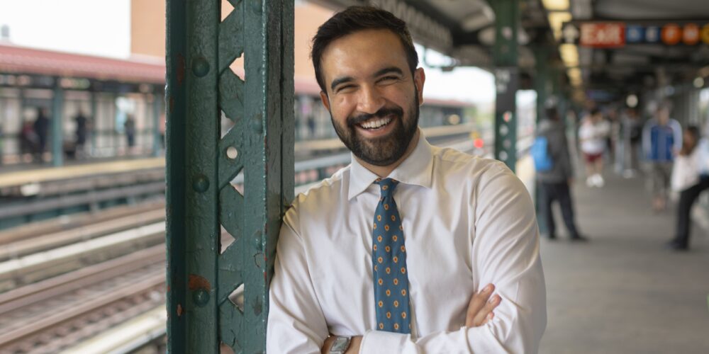 Demokraten im Dilemma: Linkspopulismus oder Mitte-Kurs?