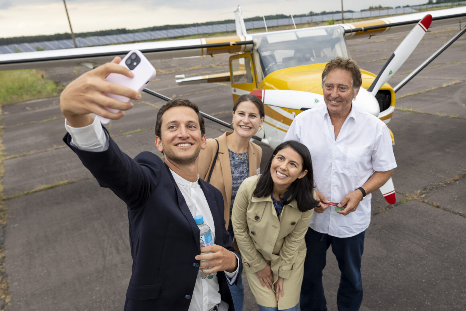 Am Flughafen Neuhardenberg